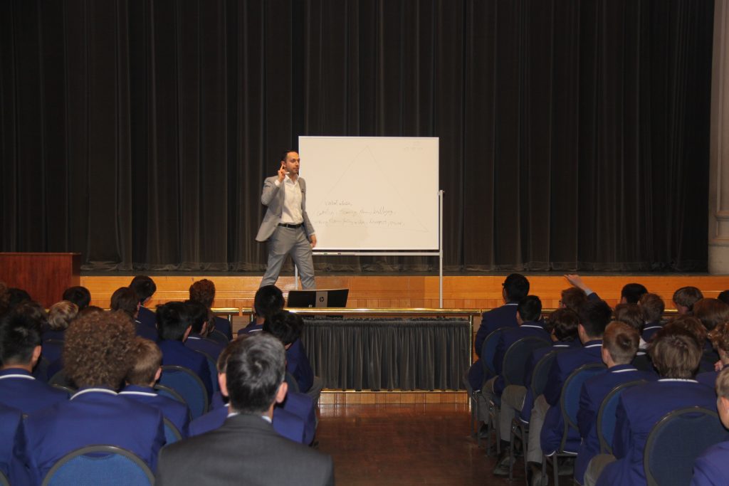 Arman Abrahimzadeh speaks to Year 7 and 8 students about his personal experiences of domestic violence